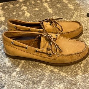 Tan Sperry Docksiders, size 10.5